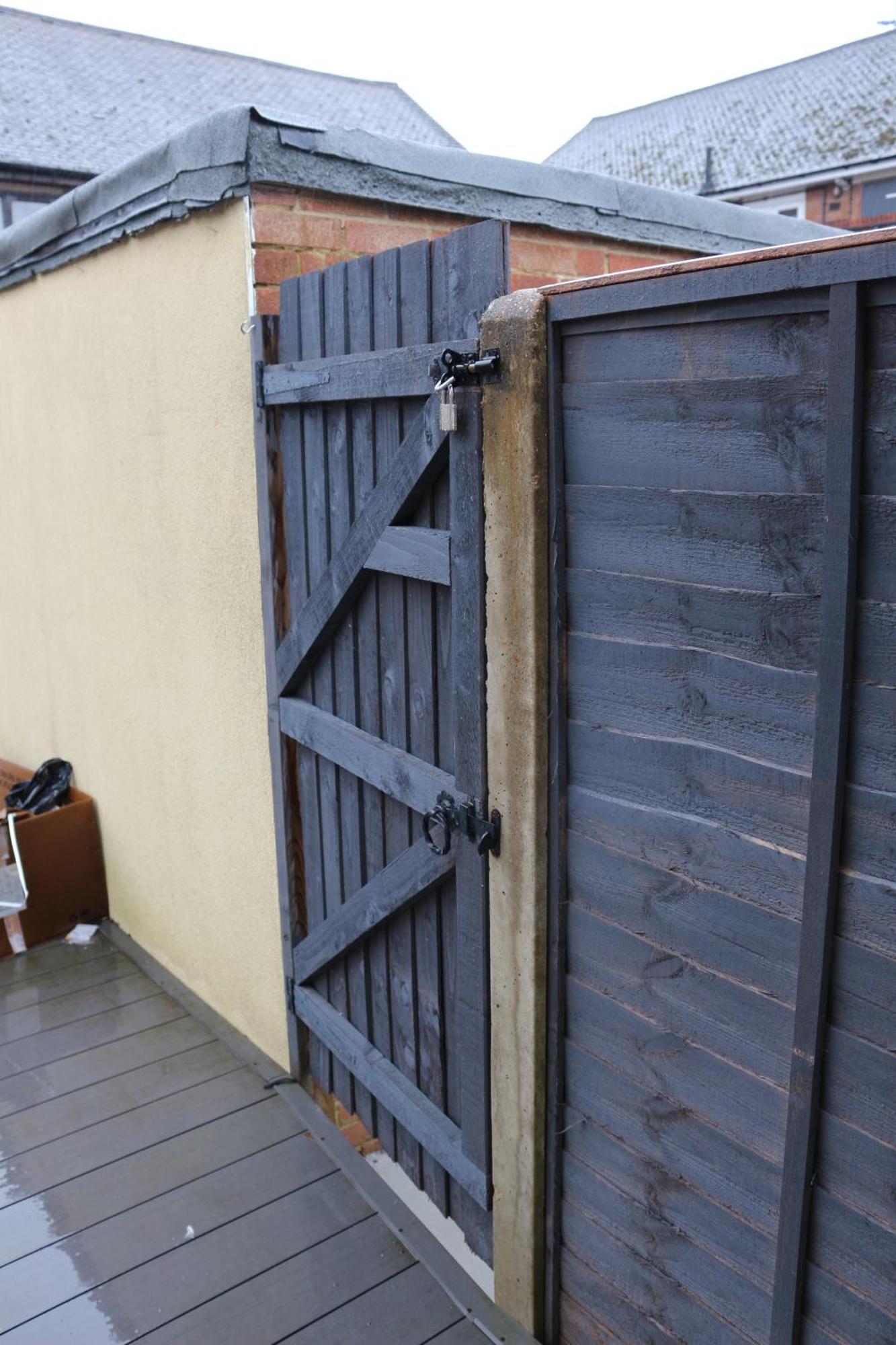 Self Contained, Double Bed Studio, Private Kitchen, Private Bath, Walking Distance To Harry Potter Watford  Esterno foto